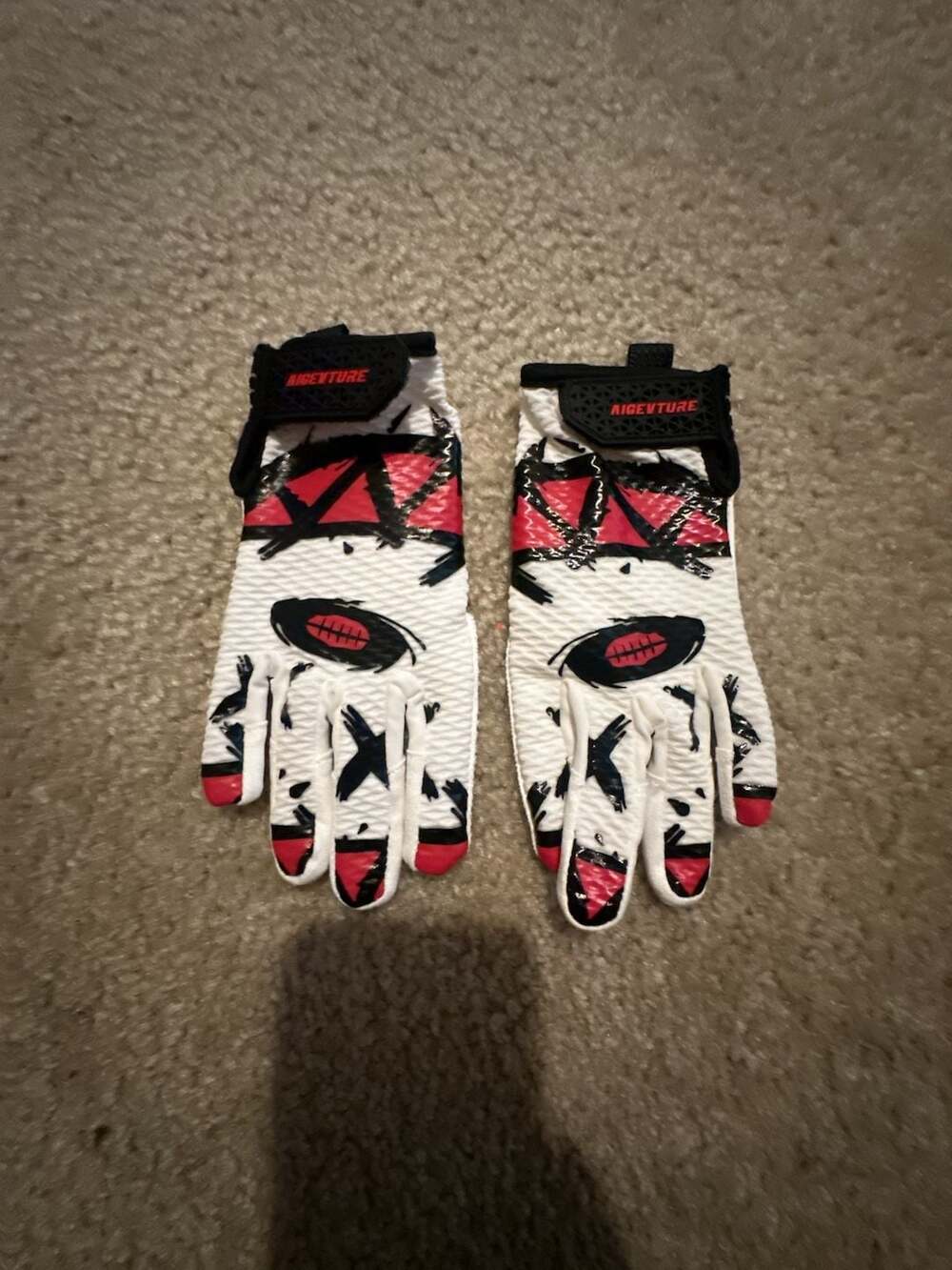 Aigevture Joker Jester Football Receiver Gloves Sticky Tacky Grip